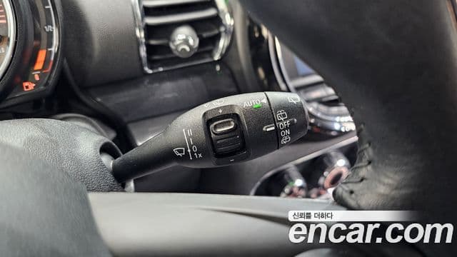 Mini Cooper 클럽맨 2세대, 2018 17