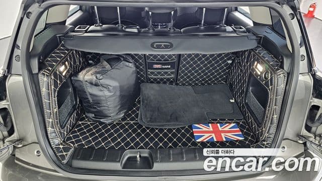 Mini Cooper 클럽맨 2세대, 2018 20