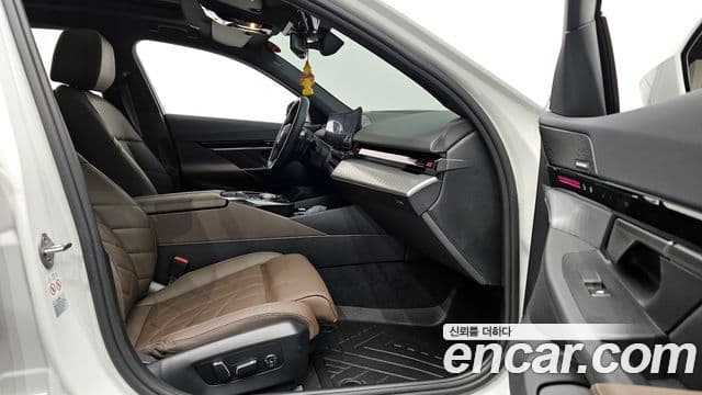 BMW 5시리즈 (G60) 520i Special Edition, 2024 10