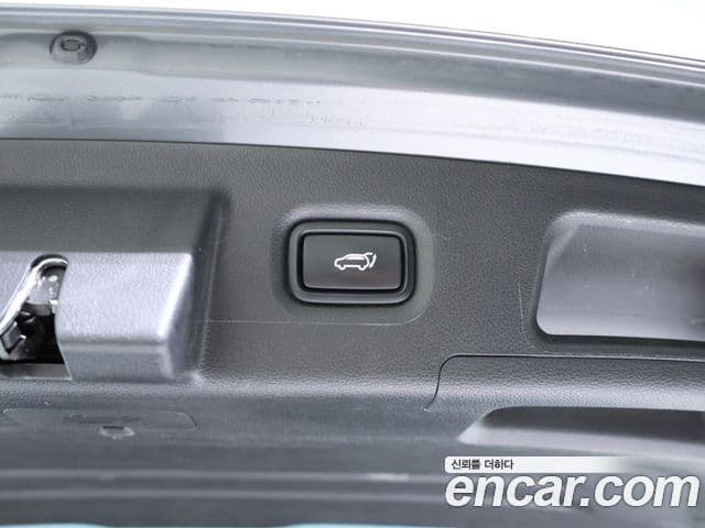 Hyundai The / новый New Santa Fe Exclusive, 2023 15