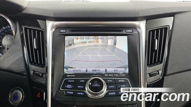 Hyundai YF Sonata чёрный, 2011 13