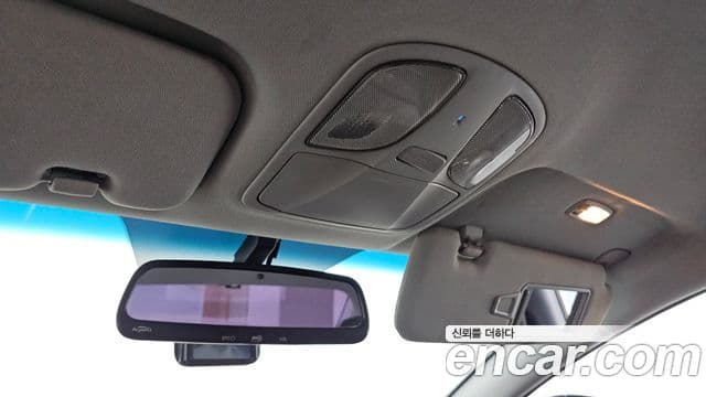 Hyundai YF Sonata чёрный, 2011 17