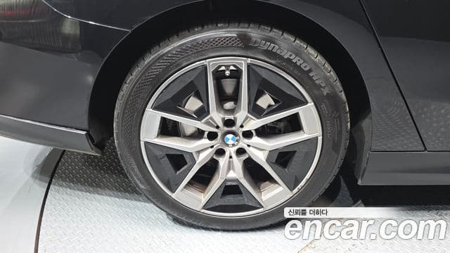 BMW 5시리즈 (G60), 2024 все фото