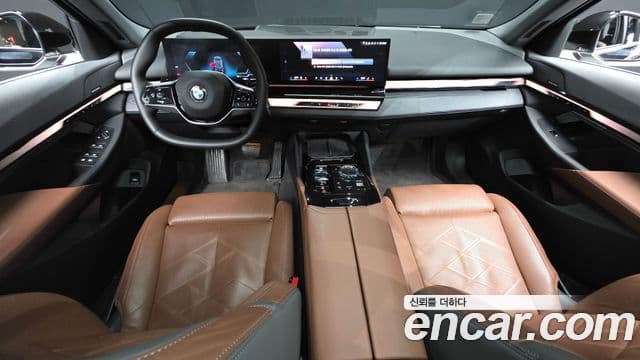 BMW 5시리즈 (G60), 2024 7