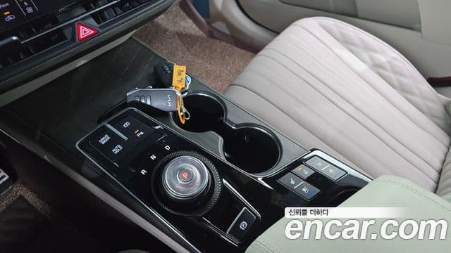 Kia K8 гибрид Signature, 2024 9