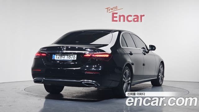 Mercedes-Benz E-класс W213 Avantgarde, 2021 2