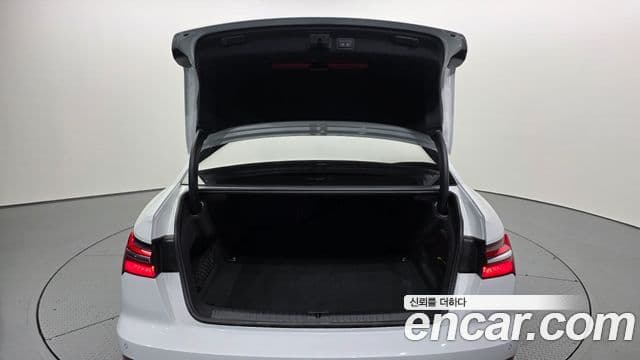 Audi A6 (C8) Premium, 2023 20