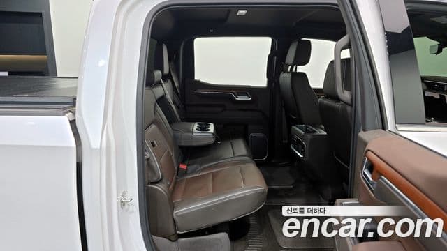 GMC 시에라 드날리-X, 2023 12