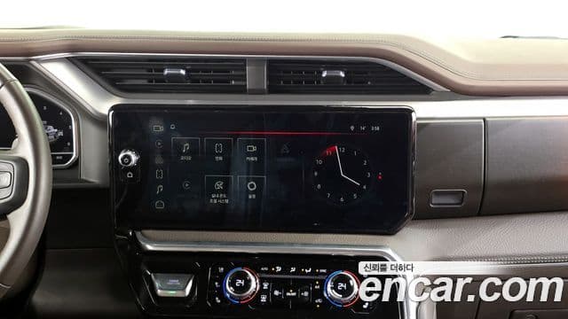 GMC 시에라 드날리-X, 2023 14