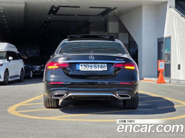 Mercedes-Benz E-класс W213 AMG Line, 2022 все фото