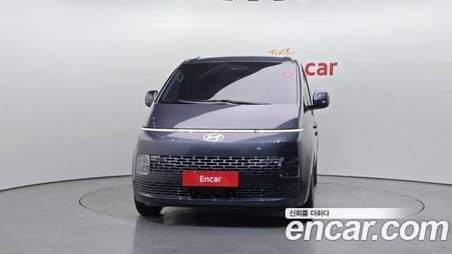 Hyundai Staria Modern, 2025 3