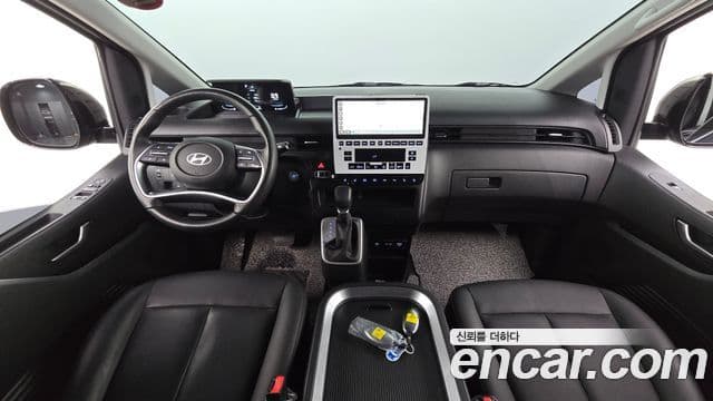 Hyundai Staria Modern, 2025 7