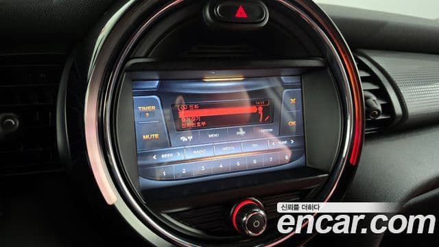 Mini Cooper D 3세대, 2014 16