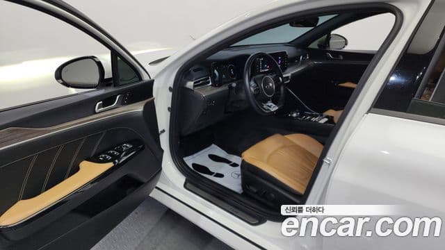 Kia K5 3세대 Signature, 2020 10