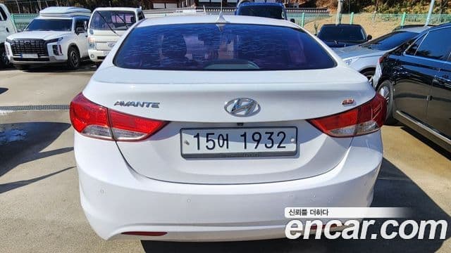 Hyundai Avante MD Luxury, 2013 4