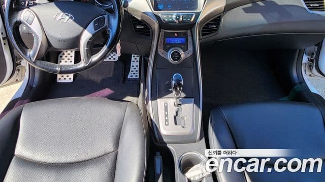 Hyundai Avante MD Luxury, 2013 9