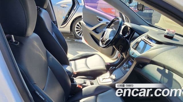 Hyundai Avante MD Luxury, 2013 17