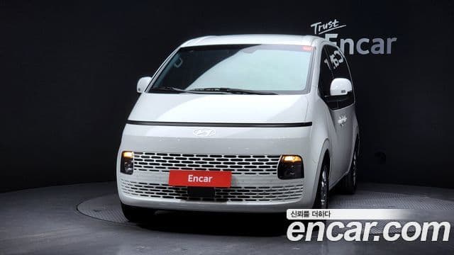 Hyundai Staria Modern, 2025 3