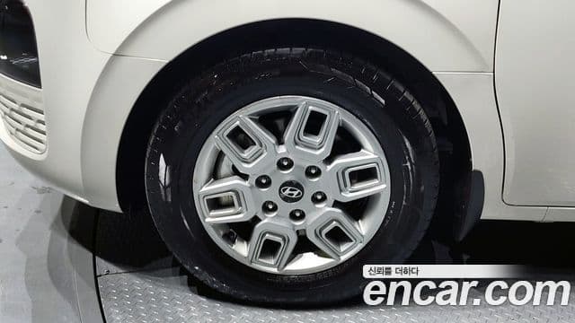 Hyundai Staria Modern, 2025 все фото