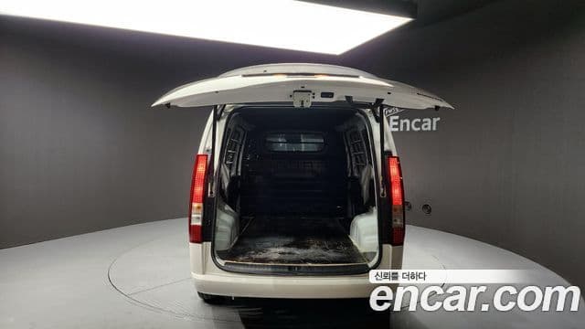 Hyundai Staria Modern, 2025 20