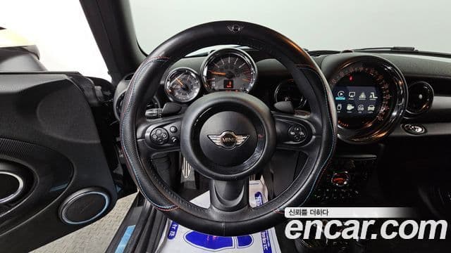 Mini Cooper S кабриолет 2세대, 2015 13