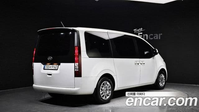 Hyundai Staria Modern, 2025 2