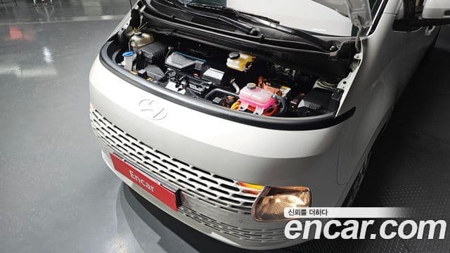 Hyundai Staria Modern, 2025 6