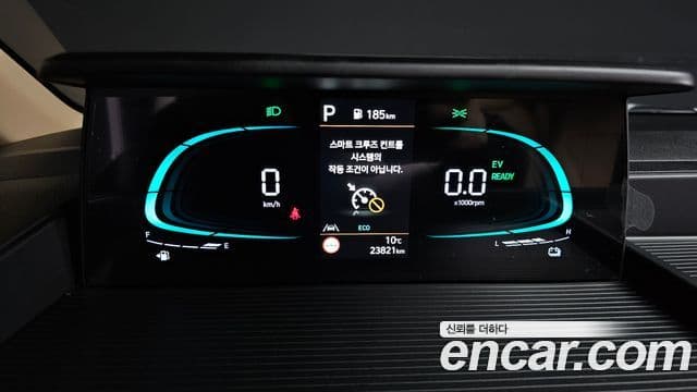 Hyundai Staria Modern, 2025 8