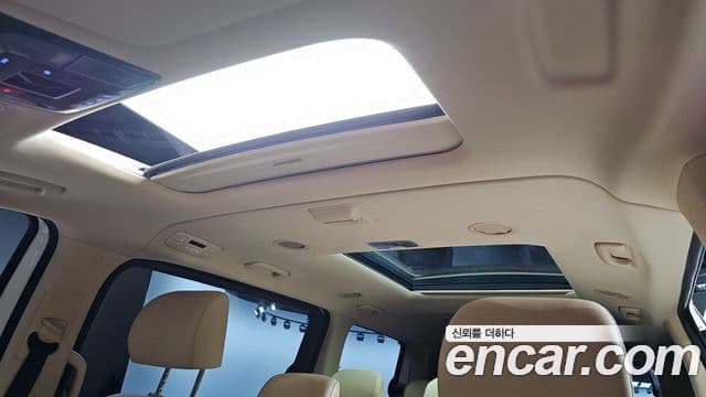 Hyundai Staria Modern, 2025 19