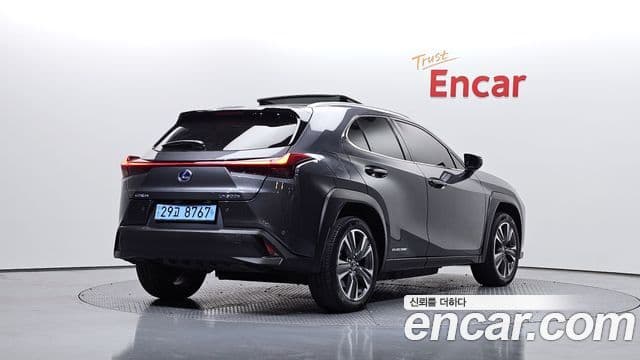Lexus UX300e, 2022 2