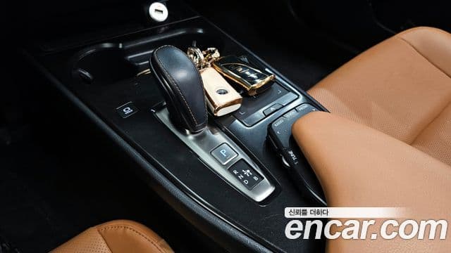 Lexus UX300e, 2022 9