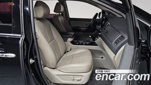 Kia The / новый New Carnival Noblesse, 2019 11