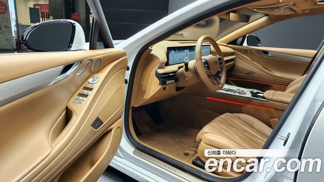 Genesis G80 (RG3) бензин 2.5 турбо AWD, 2025 11