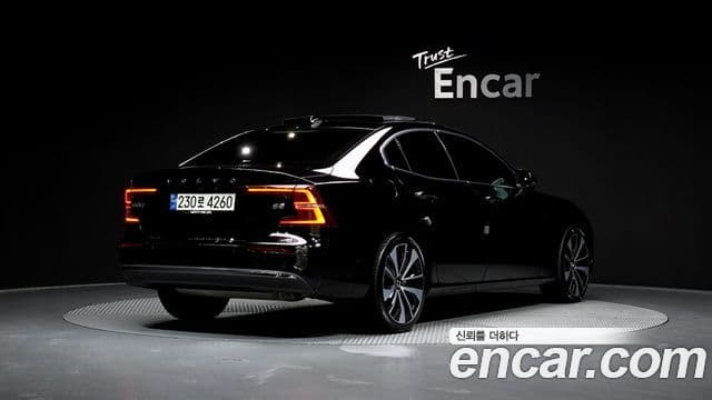 Volvo S60 3세대 B5 Ultimate Bright, 2023 2