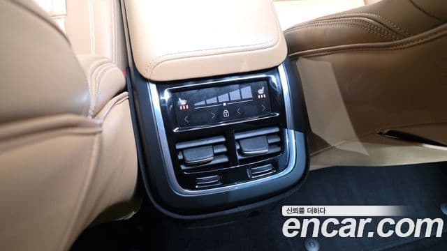 Volvo S60 3세대 B5 Ultimate Bright, 2023 18