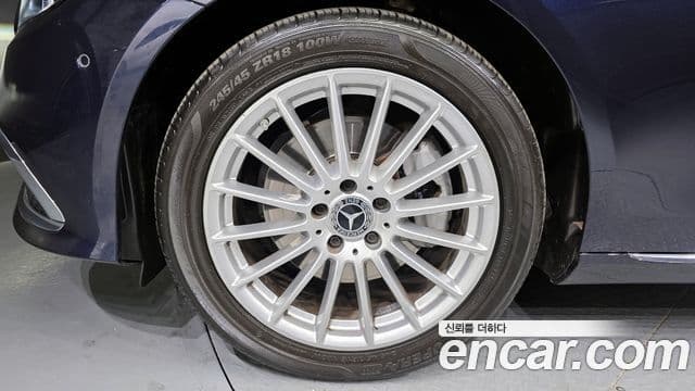 Mercedes-Benz E-класс W213 Exclusive, 2022 все фото