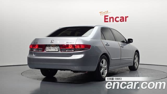 Honda Accord 7세대, 2005 2