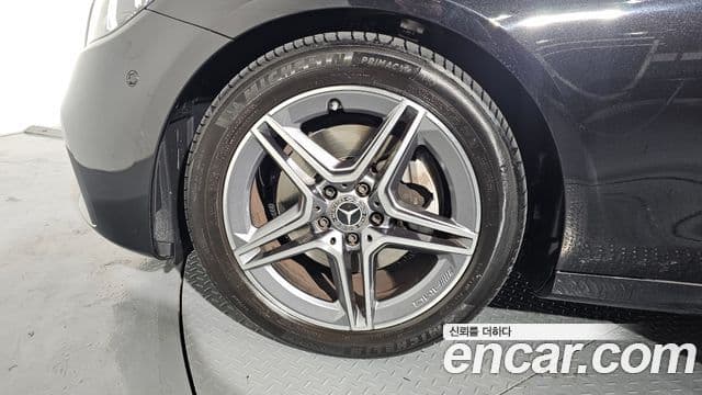 Mercedes-Benz E-класс W213 AMG Line, 2023 все фото