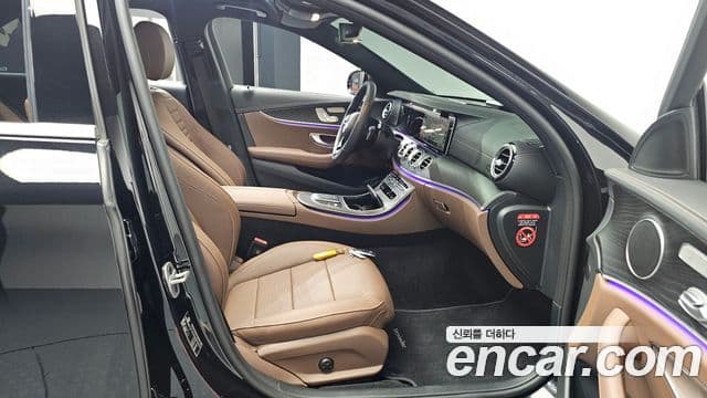 Mercedes-Benz E-класс W213 AMG Line, 2023 11