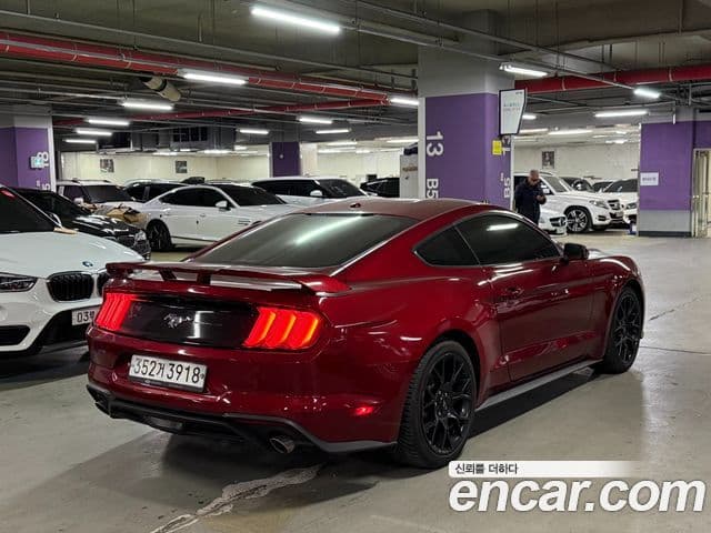 Ford Mustang купе, 2019 4