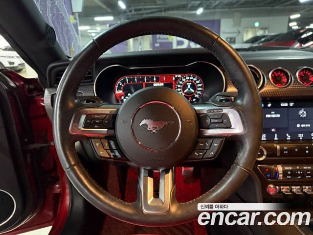 Ford Mustang купе, 2019 10