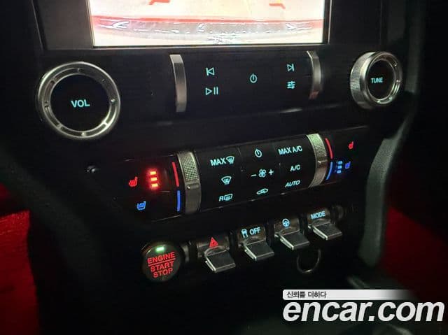 Ford Mustang купе, 2019 11