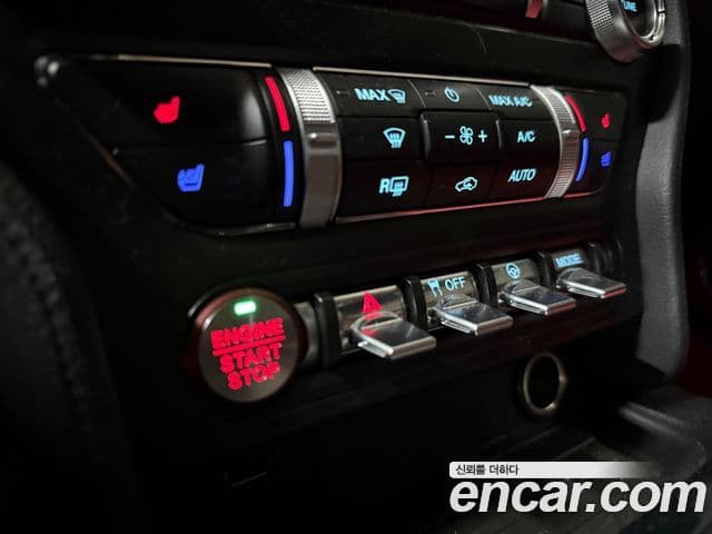 Ford Mustang купе, 2019 14