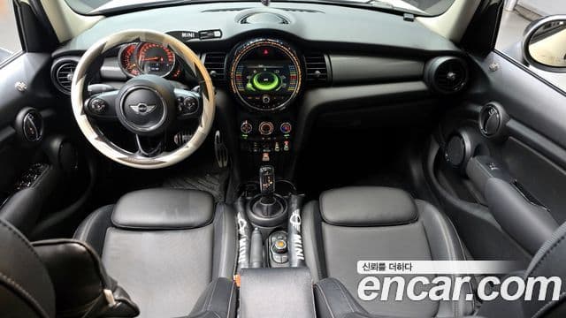 Mini Cooper D 3세대, 2018 7