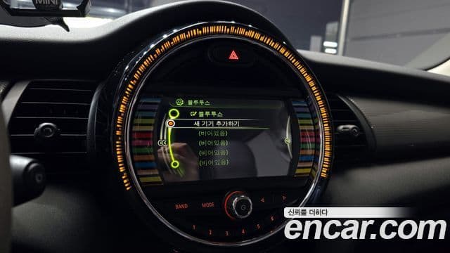 Mini Cooper D 3세대, 2018 16