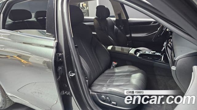 Genesis G80 (RG3) бензин 2.5 турбо 2WD, 2024 11