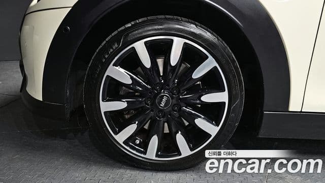 Mini Cooper S 3세대, 2022 все фото