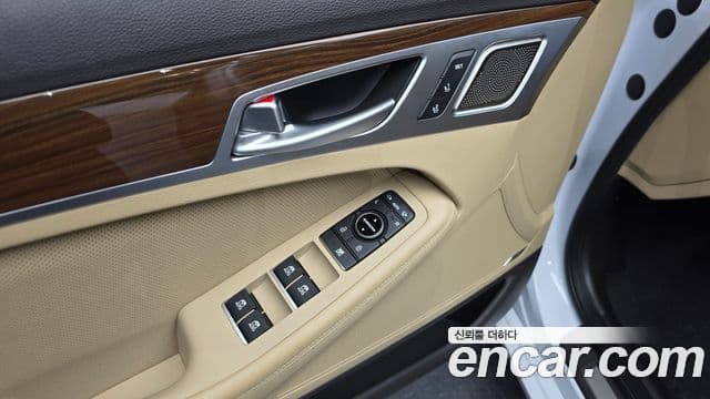 Genesis G80 Premium Luxury, 2018 17