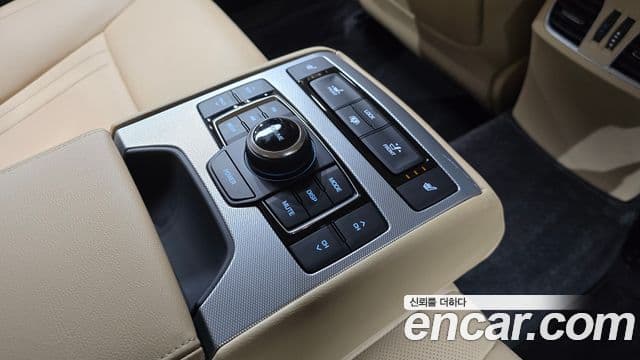 Genesis G80 Premium Luxury, 2018 18