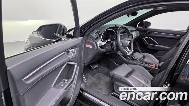 Audi Q3 (F3) 35 TDI Quattro Premium Sportback, 2023 11